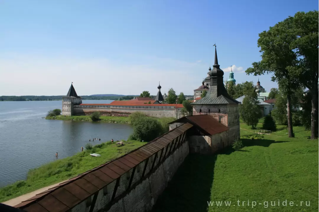 Фото Кирилло-Белозерского монастыря, крепостная стена