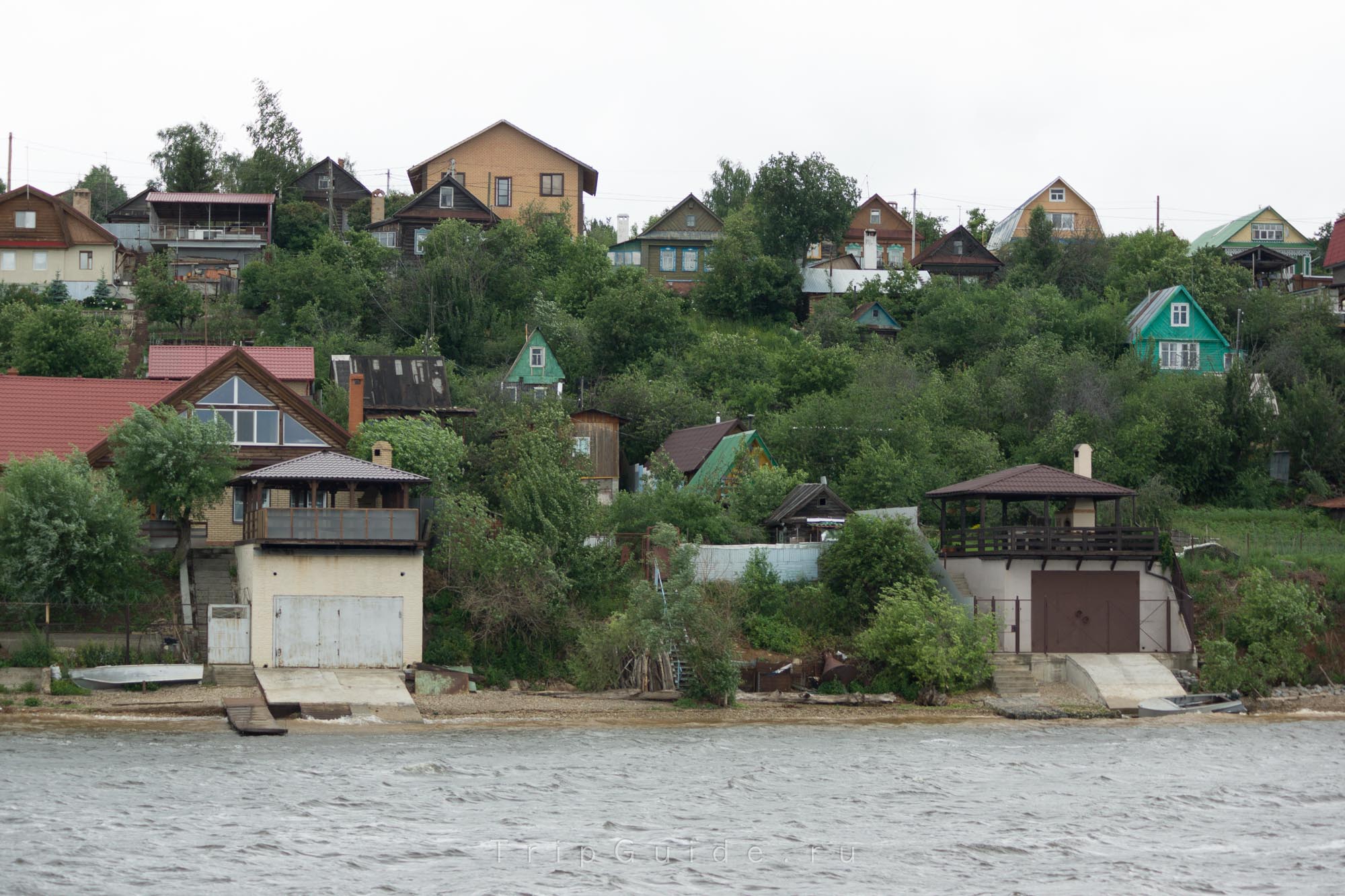 Гаражи для лодок и катеров в Нижнем Услоне — фото