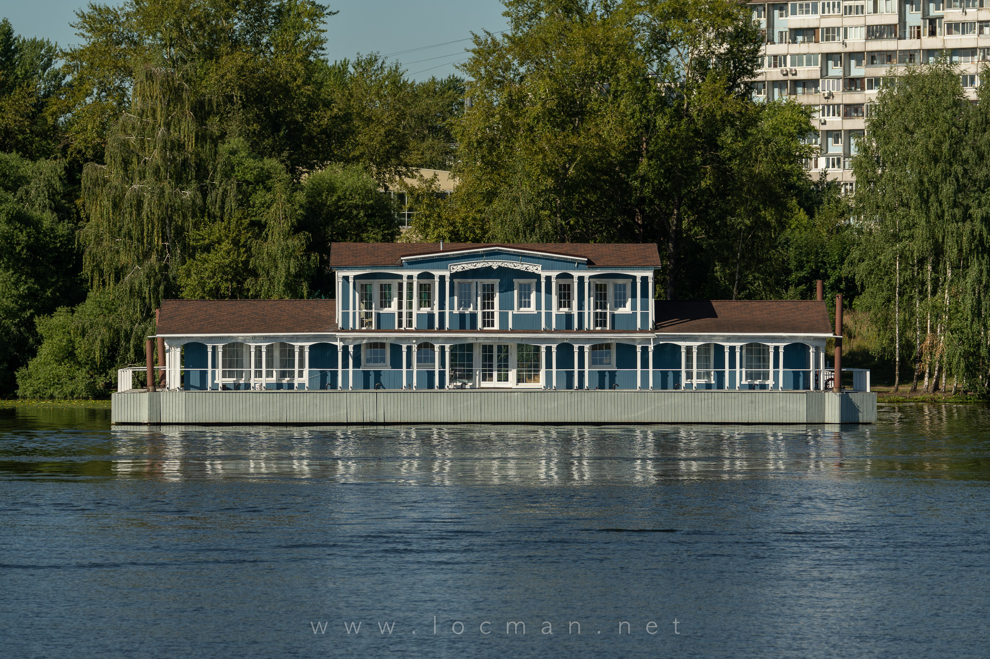 Пристань напротив Северного речного вокзала
