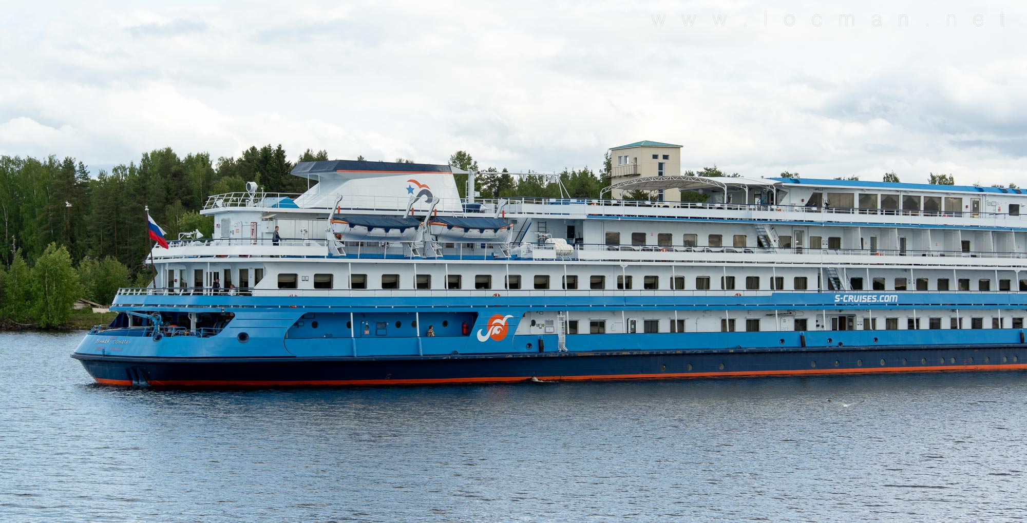 Теплоход «Лунная соната», корма