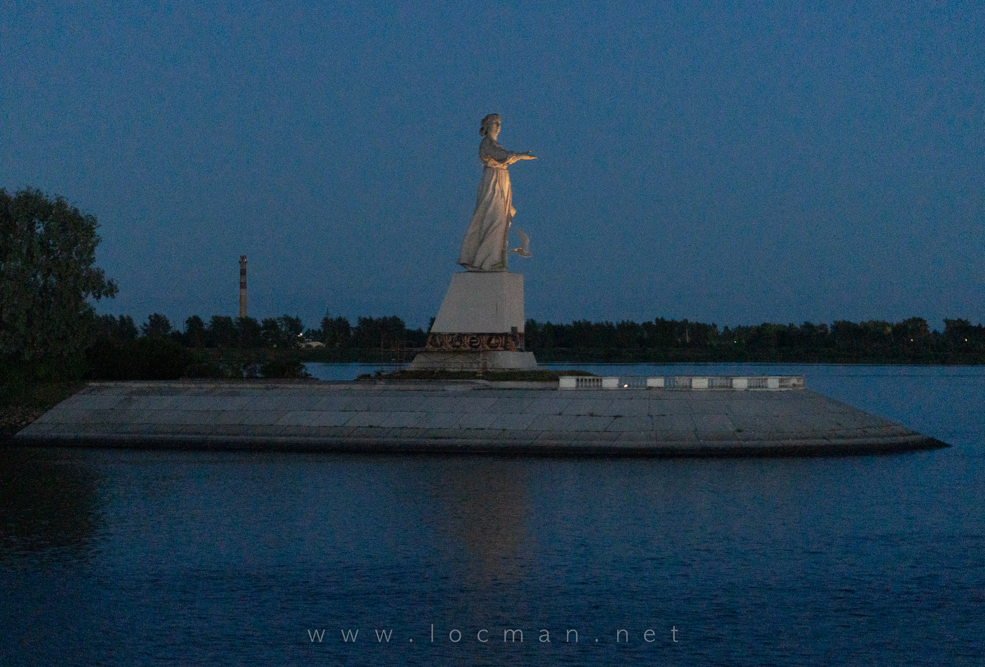Монумент «Волга»