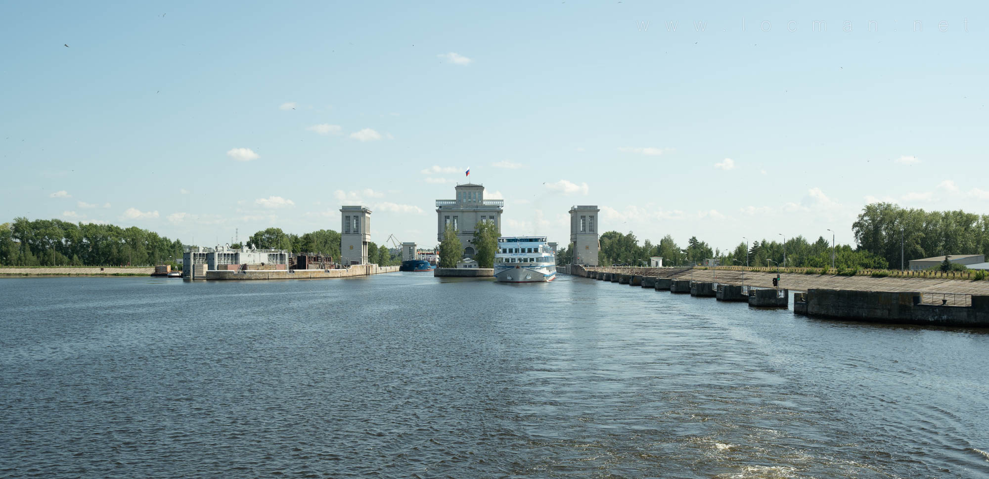 Шлюзы Городецкого гидроузла