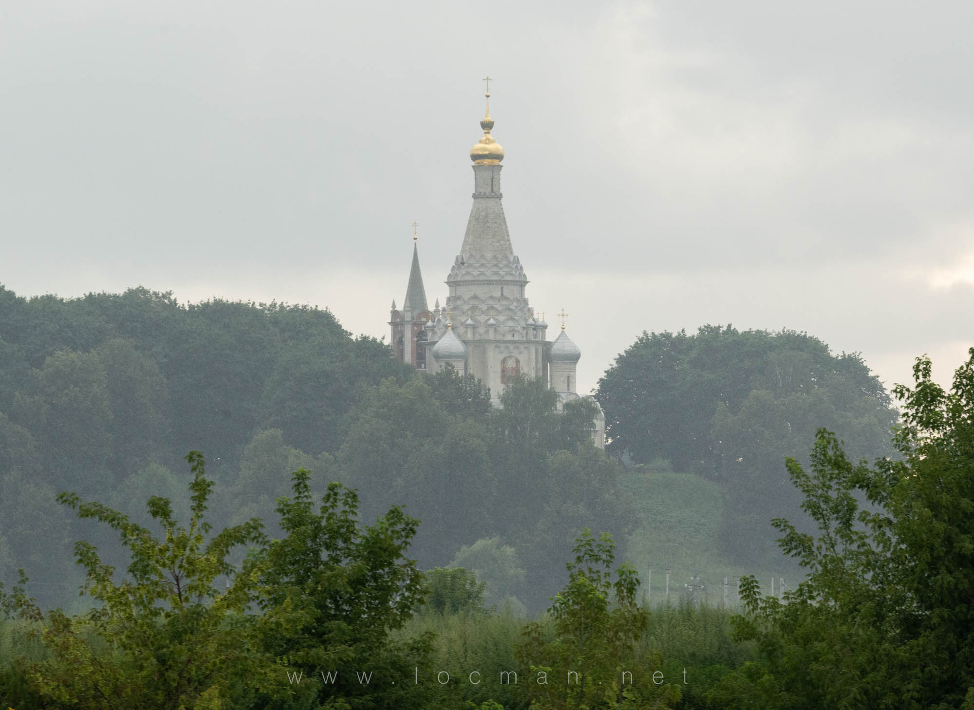 Церковь Спаса Преображения в деревне Остров
