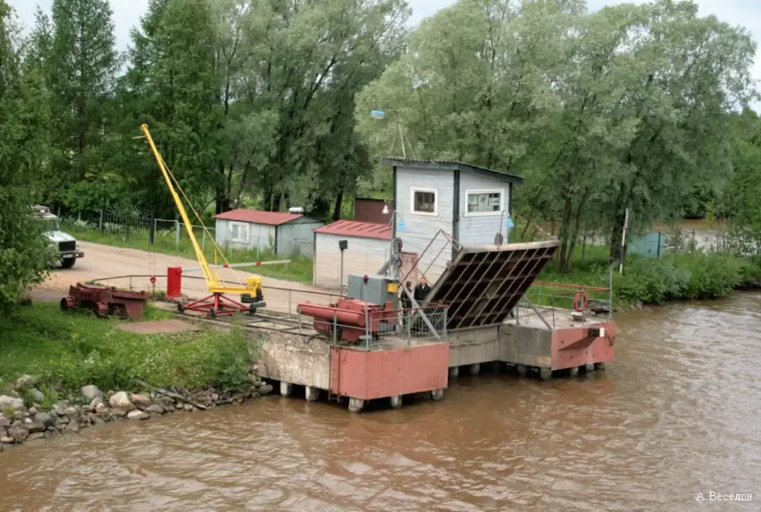 Переправа у Анненского моста