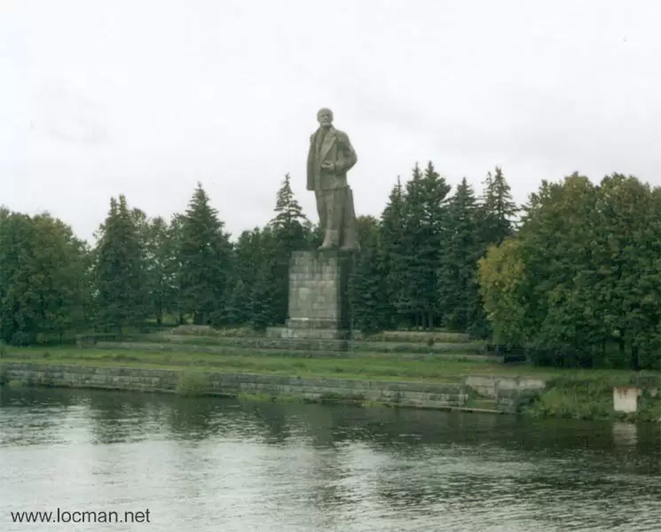 Памятник В.И. Ленину, канал имени Москвы