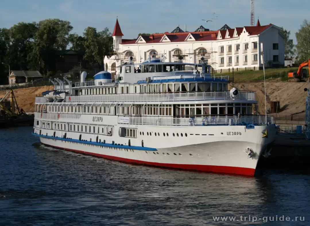 Теплоход «Цезарь»