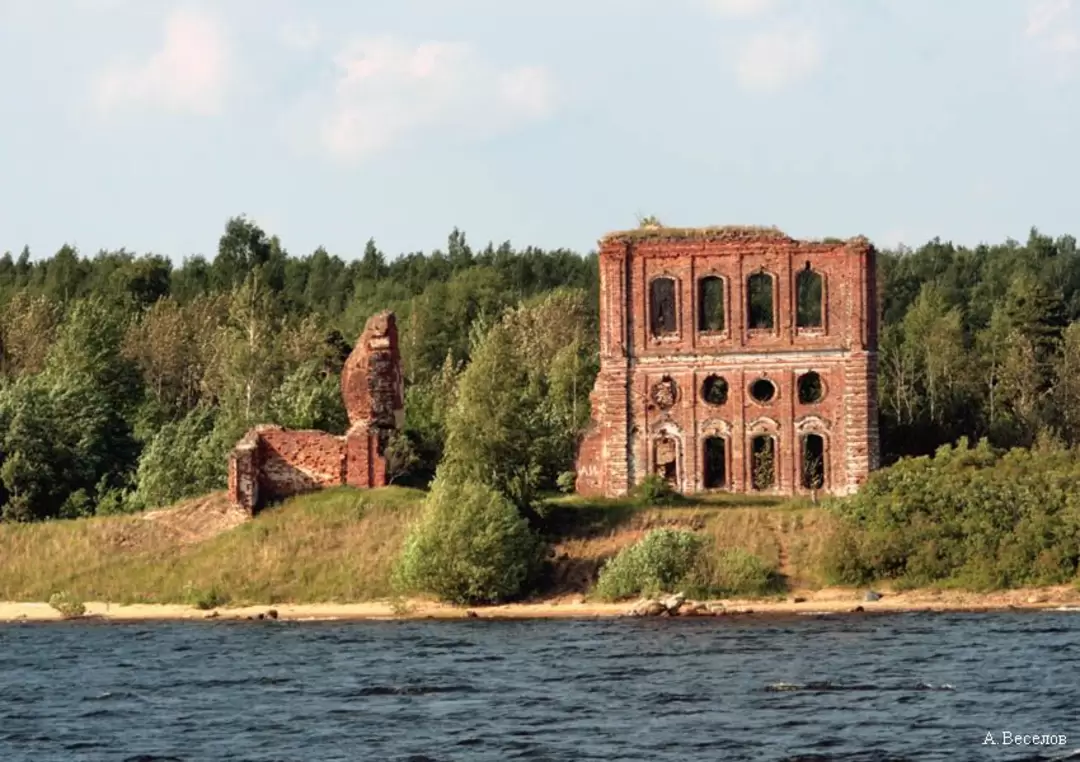 Коприно (Петраково), церковь Воздвижения Креста Господня