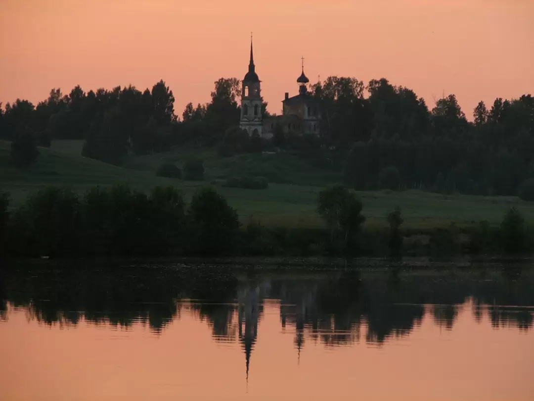 Вечер, церковь