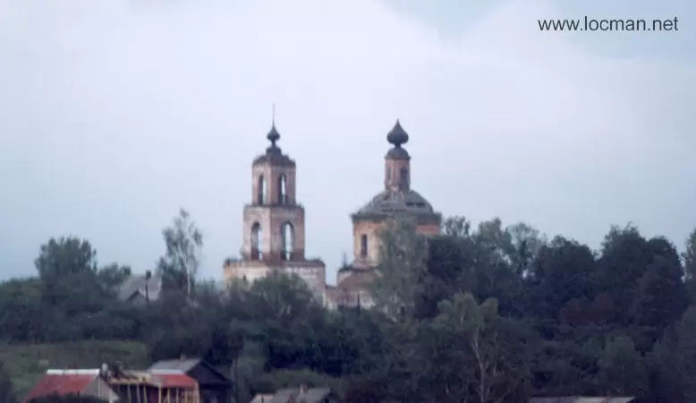 Церковь между Костромой и Плёсом