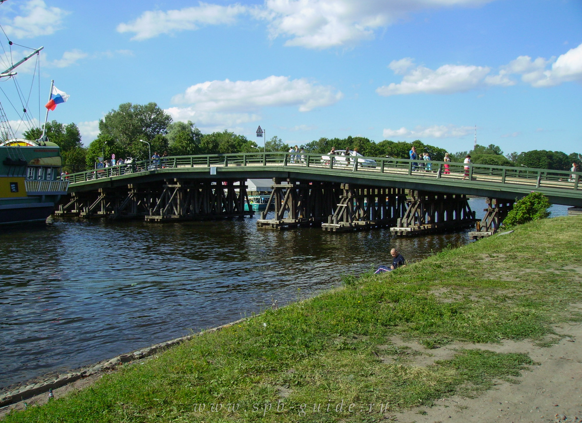 Петропавловская крепость, Кронверкский мост